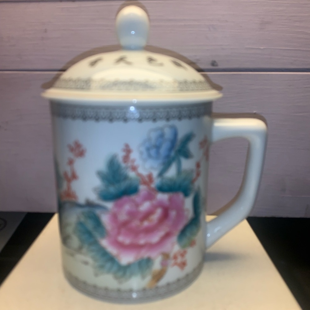 Floral Ceramic Mug with Lid